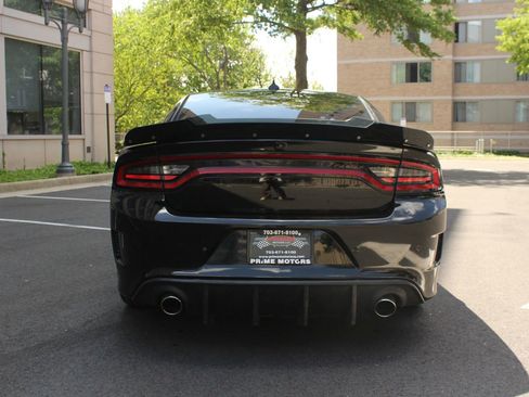 Used 2017 Dodge Charger R/T Scat Pack w/ Dynamics Package image 9