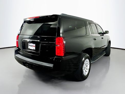 Used 2018 Chevrolet Suburban LS RWD image 7