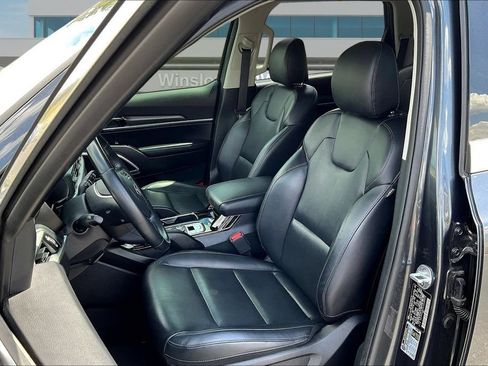 Used 2020 Kia Telluride S w/ S 8 Passenger Seating Package FWD image 21