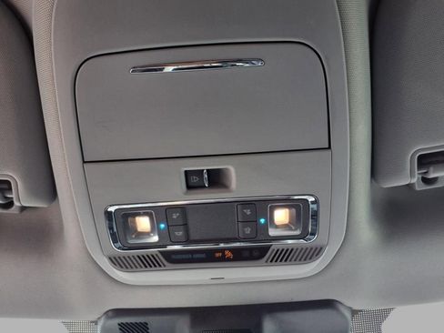 Used 2022 Ford F150 Lariat w/ Equipment Group 502A High image 16