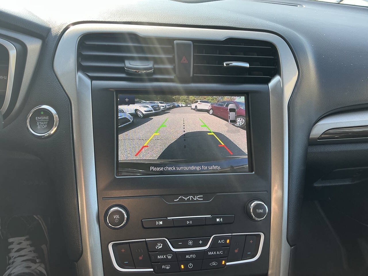 Used 2019 Ford Fusion SEL FWD image 33