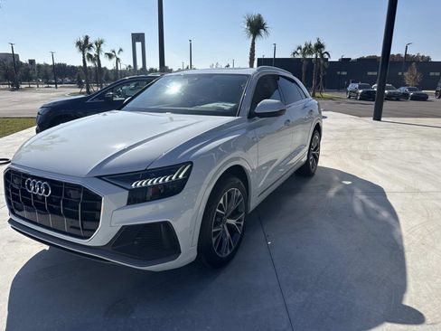Used 2023 Audi Q8 Premium Plus image 7