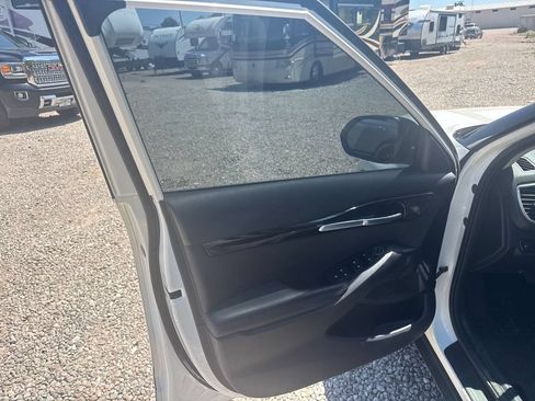 Used 2022 Kia Seltos S FWD image 9