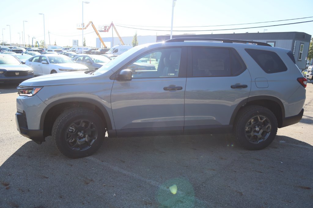 New 2026 Honda Pilot TrailSport image 8