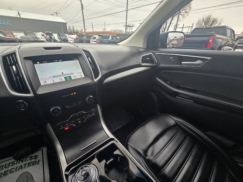 Used 2019 Ford Edge SEL w/ Equipment Group 201A image 12
