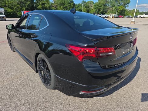 Used 2016 Acura TLX V6 w/ Technology Package FWD image 5