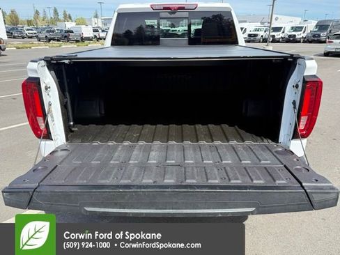 Used 2024 GMC Sierra 1500 AT4 w/ Technology Package AWD/4WD image 18