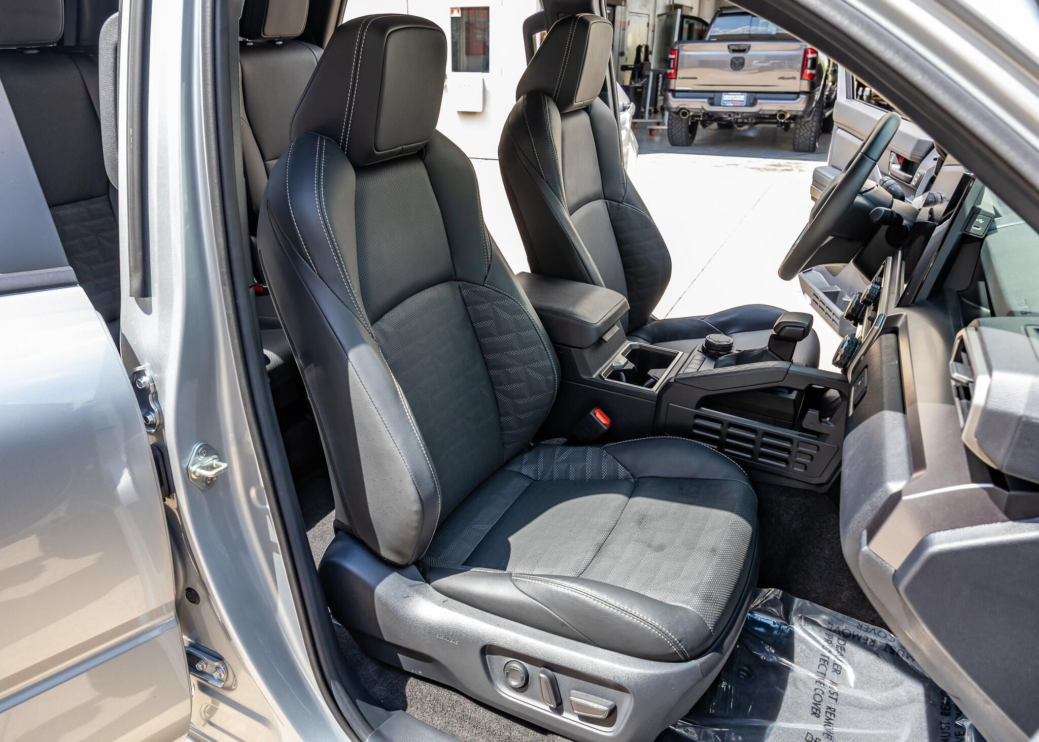 Used 2025 Toyota 4Runner TRD Sport Premium AWD/4WD image 31