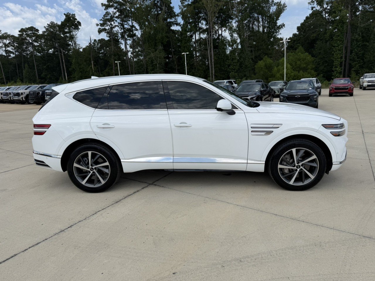 Used 2025 Genesis GV80 2.5T Advanced AWD/4WD image 5
