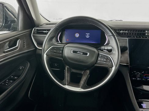 Used 2021 Jeep Grand Cherokee L Limited image 18