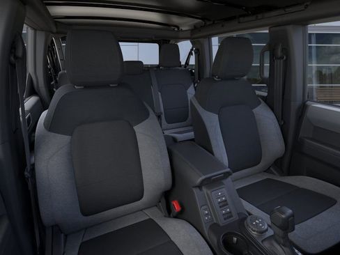 New 2025 Ford Bronco 4-Door image 35