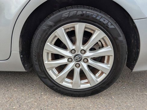Used 2018 Toyota Camry LE FWD image 25