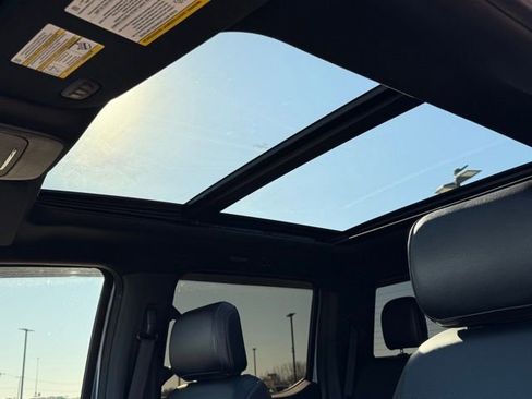 Used 2022 Ford F150 Lariat w/ Equipment Group 502A High image 20