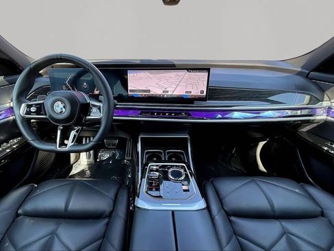 Used 2023 BMW 740i w/ Parking Assistance Package RWD image 9