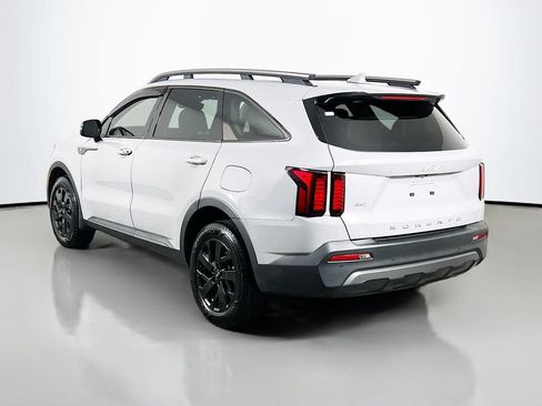 Used 2022 Kia Sorento S w/ Panoramic Sunroof Package AWD/4WD image 7