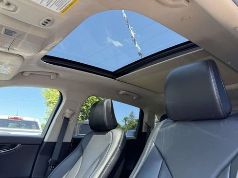 Certified 2023 Lincoln Nautilus Reserve w/ Luxury Package AWD/4WD image 11