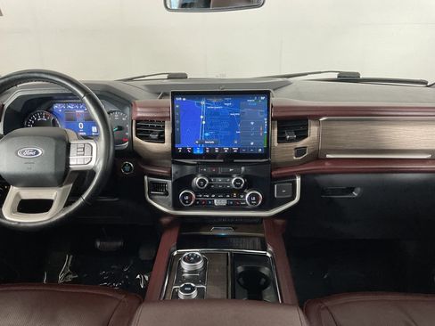 Used 2024 Ford Expedition Limited AWD/4WD image 17