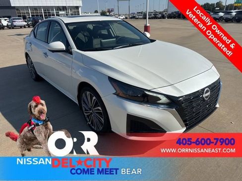 New 2025 Nissan Altima 2.5 SL FWD image 7