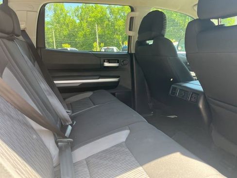 Used 2017 Toyota Tundra SR5 w/ SR5 Upgrade Package image 10