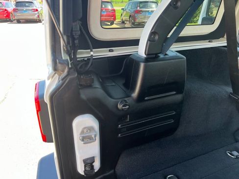 Used 2020 Jeep Wrangler Unlimited Sahara w/ Dual Top Group AWD/4WD image 16