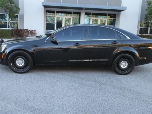 Used 2013 Chevrolet Caprice image 2