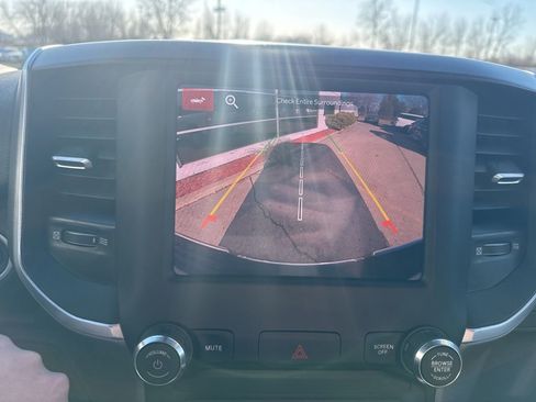 Used 2024 RAM 2500 Big Horn w/ Bed Utility Group image 15