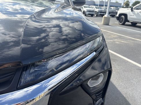 Used 2025 Chevrolet TrailBlazer LS w/ LS Convenience Package FWD image 6