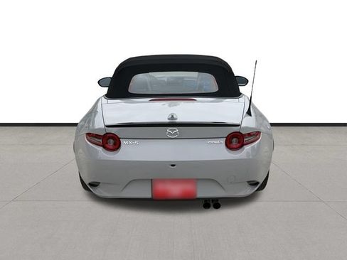 Certified 2026 MAZDA MX-5 Miata Club RWD image 6