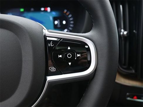 Used 2026 Volvo XC60 B5 Plus w/ Protection Package Premier image 14