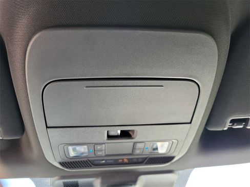 Used 2025 Ford F150 XLT w/ Equipment Group 302A MID image 32