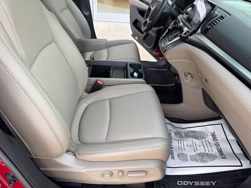 Certified 2023 Honda Odyssey Touring image 28