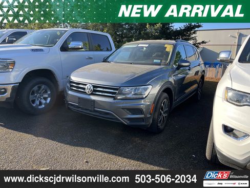 Used 2021 Volkswagen Tiguan SE AWD/4WD image 3