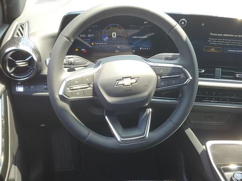New 2026 Chevrolet Equinox LT FWD image 11
