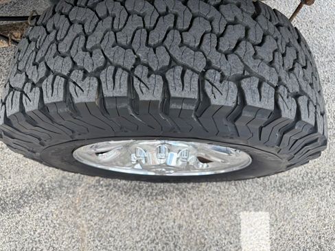 Used 2015 RAM 2500 Tradesman w/ Chrome Appearance Group AWD/4WD image 9