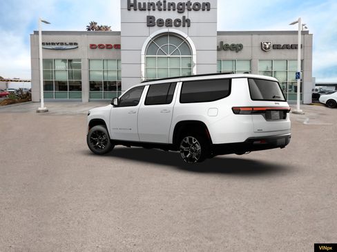 New 2026 Jeep Grand Wagoneer L Limited w/ Premium Group II image 4