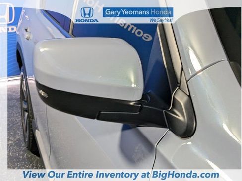 Used 2024 Honda Pilot Touring image 23