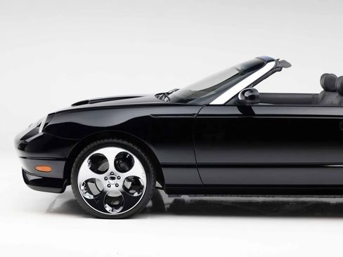 Used 2002 Ford Thunderbird RWD image 33