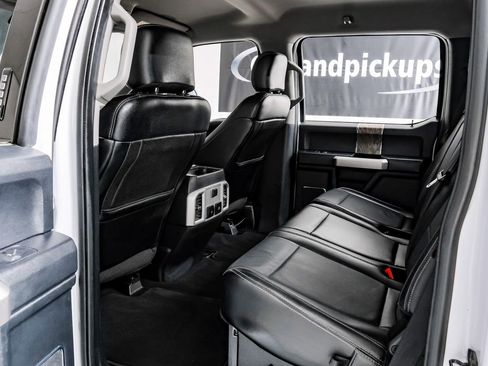 Used 2019 Ford F250 Lariat w/ Lariat Value Package image 29