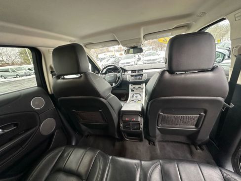 Used 2016 Land Rover Range Rover Evoque SE image 36