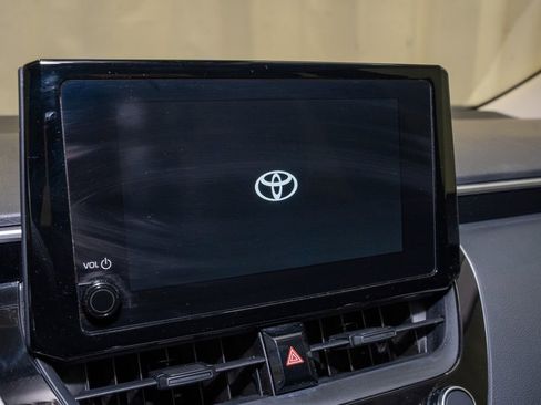 Used 2023 Toyota Corolla LE w/ LE Premium Package image 13