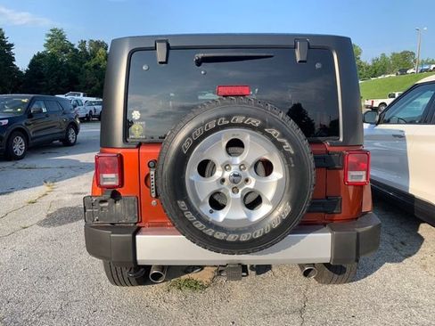 Used 2014 Jeep Wrangler Sahara w/ Connectivity Group AWD/4WD image 7