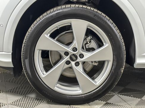 Used 2025 Audi Q5 Premium Plus w/ Premium Plus AWD/4WD image 26