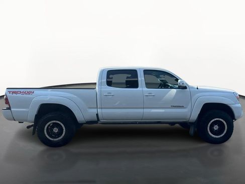 Used 2013 Toyota Tacoma 4x4 Double Cab image 2