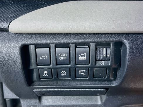 Used 2023 Subaru Forester Limited AWD/4WD image 10
