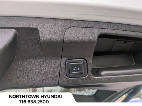 Used 2019 GMC Acadia SLE w/ LPO, Floor Liner Package AWD/4WD image 37