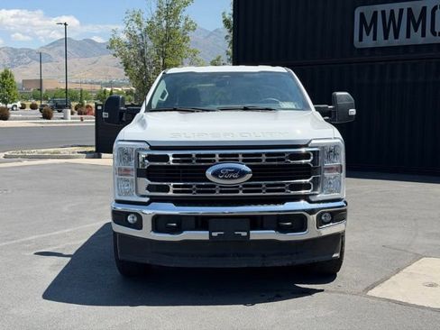 Used 2024 Ford F250 XLT w/ FX4 Off-Road Package AWD/4WD image 2