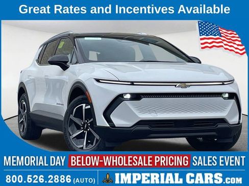 New 2026 Chevrolet Equinox EV LT AWD/4WD image 1