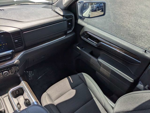Used 2024 Chevrolet Silverado 1500 LT Trail Boss AWD/4WD image 17