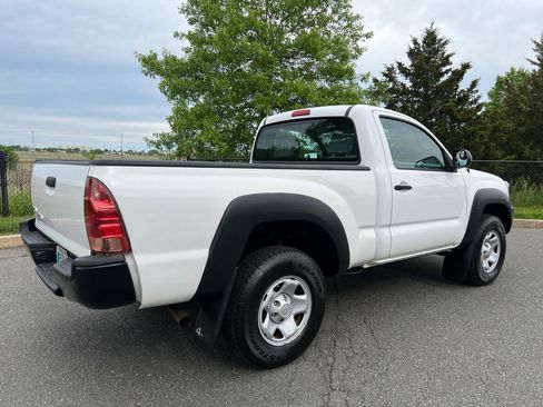 Used 2014 Toyota Tacoma 4x4 Regular Cab image 4