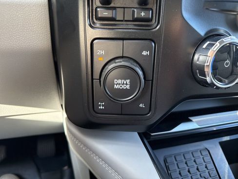 Used 2024 Ford F250 Limited image 26